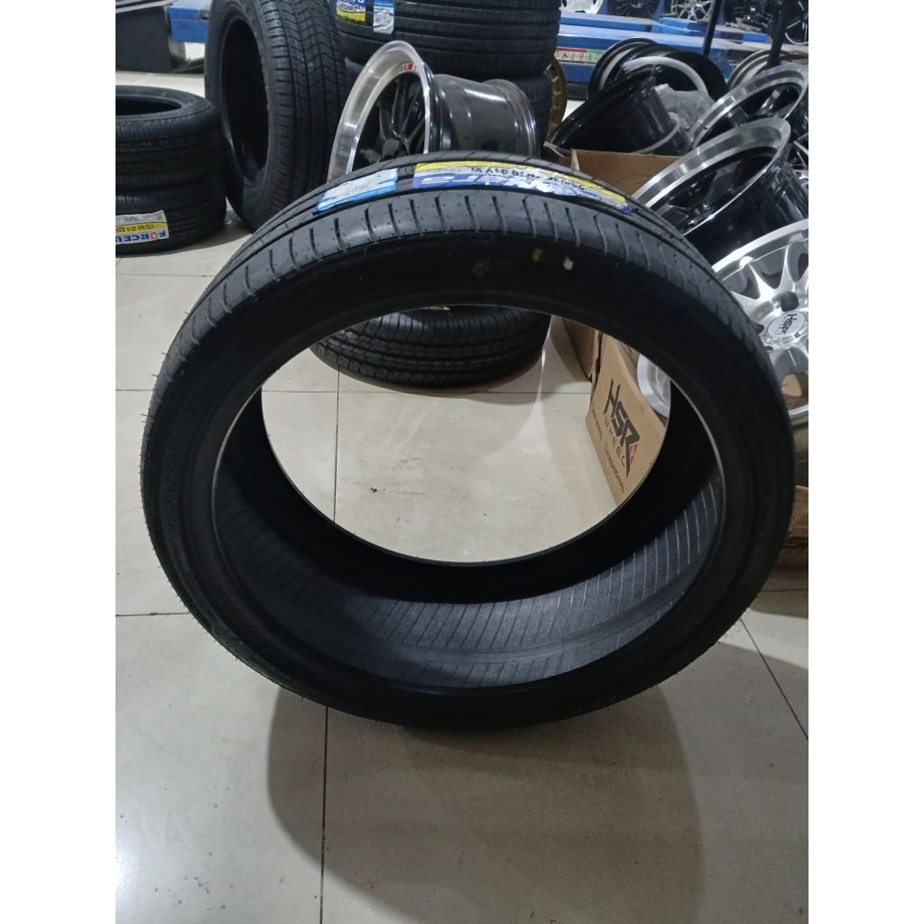 Jual Ban Mobil Ceper Accelera Iota Evt 235/35 R19 Ban Mobil Ceper ...