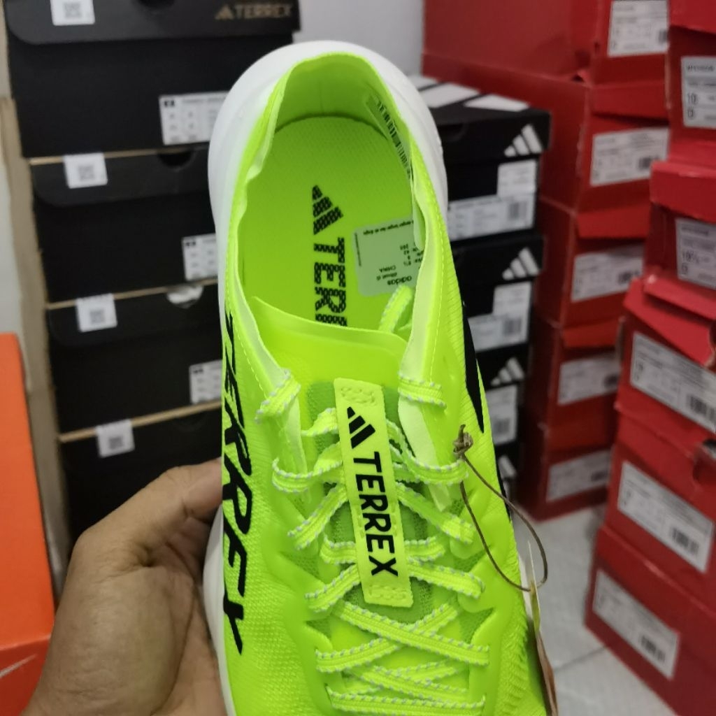 Jual sepatu trail running terrex agravic speed ultra resmi JR5217 ...