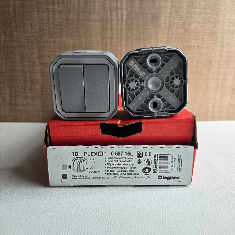 Jual Legrand Plexo Saklar 2 Switch Seri Double Gang 2 Way Outbow 10A ...