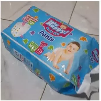 Pampers baby happy Ukuran M/Baby Happy Fit Pants Dry 12 Jam Popok Celana M32