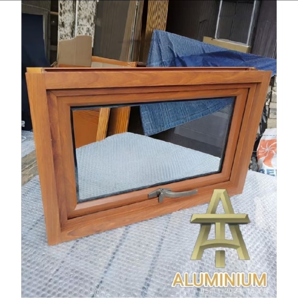 jendela aluminium 30x60 serat kayu