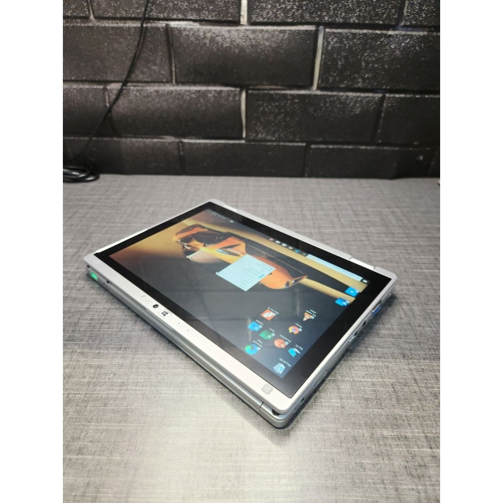 Jual Laptop 2in1 Flip Panasonic CF-RZ4 intel Core M5 Ram 4GB Ssd 128GB ...