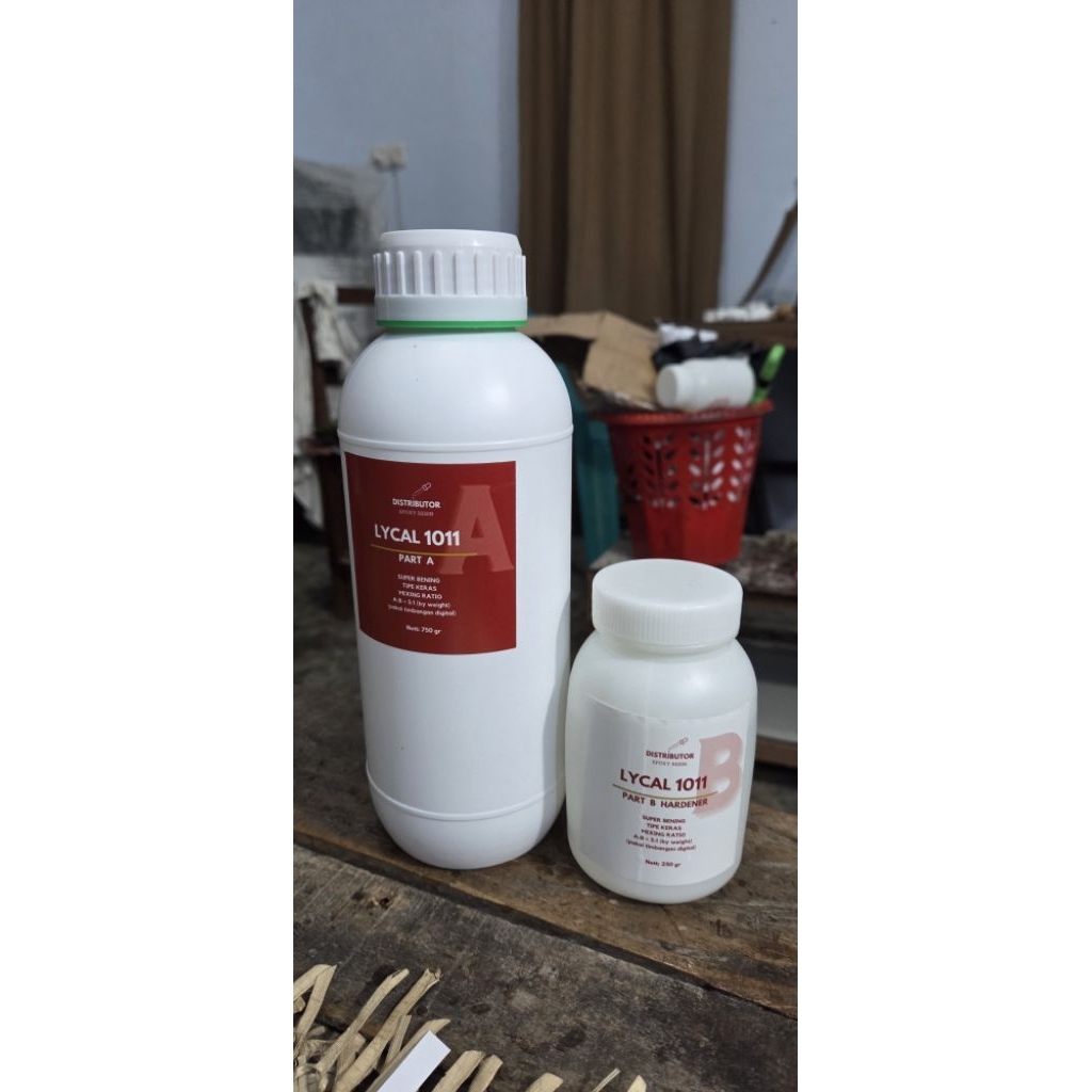Jual Resin Bening Art Lycal Lical 1011 Keras Hard Type 1Kg Nametag Name ...
