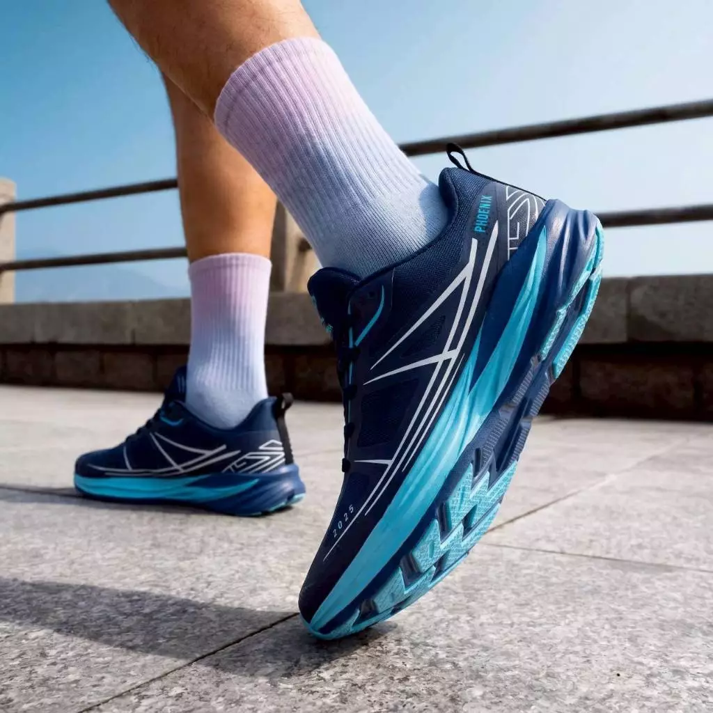 Zenifa Sepatu Running Pria Navy Slide 4