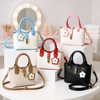 Tas Selempang Wanita Kekinian HandBag SlingBag Simple Lily's Bag Muat Banyak Barang Minimalist