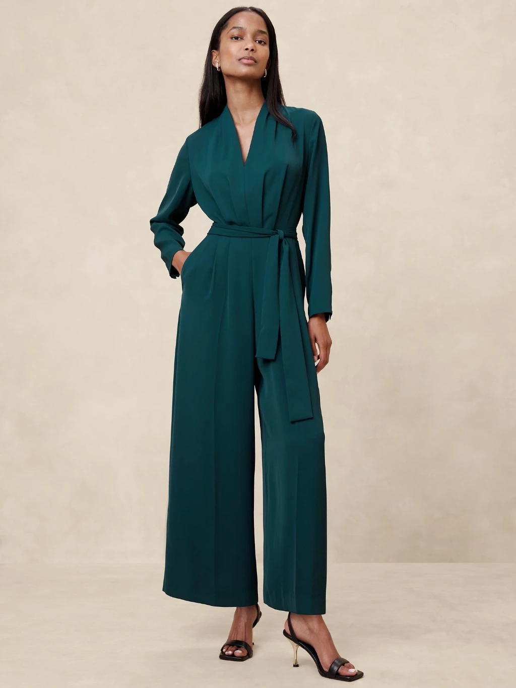 Jumpsuit BR Crepe Deep V-Neck Jumpsuit (+ Belt) - 2186