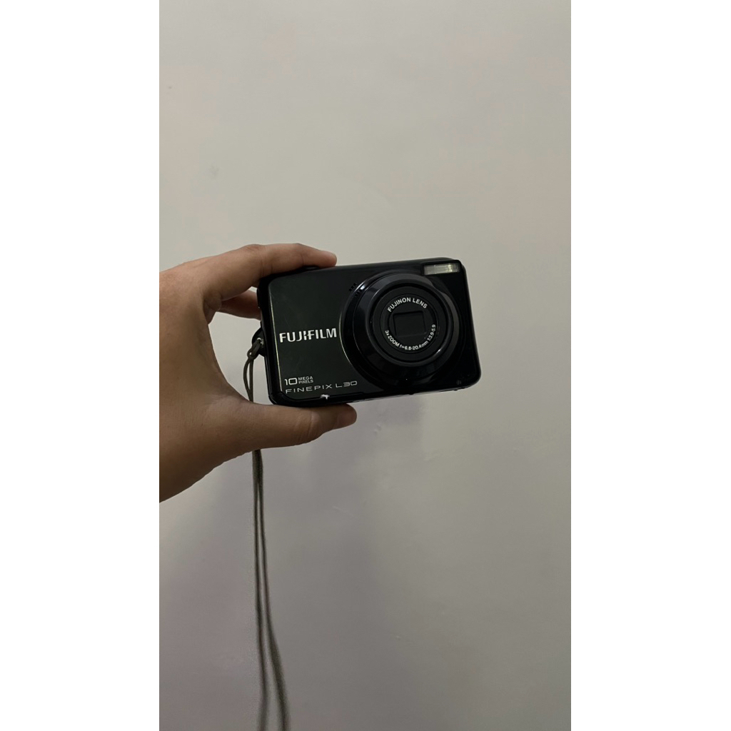 Jual DIGICAM FUJIFILM L30 RARE BLACK SECOND PRELOVED BEKAS KAMERA ...
