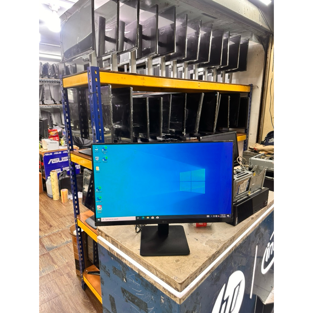 Jual Monitor LG 24 Inch Terlengkap & Harga Terbaru Juli 2026 | Shopee ...