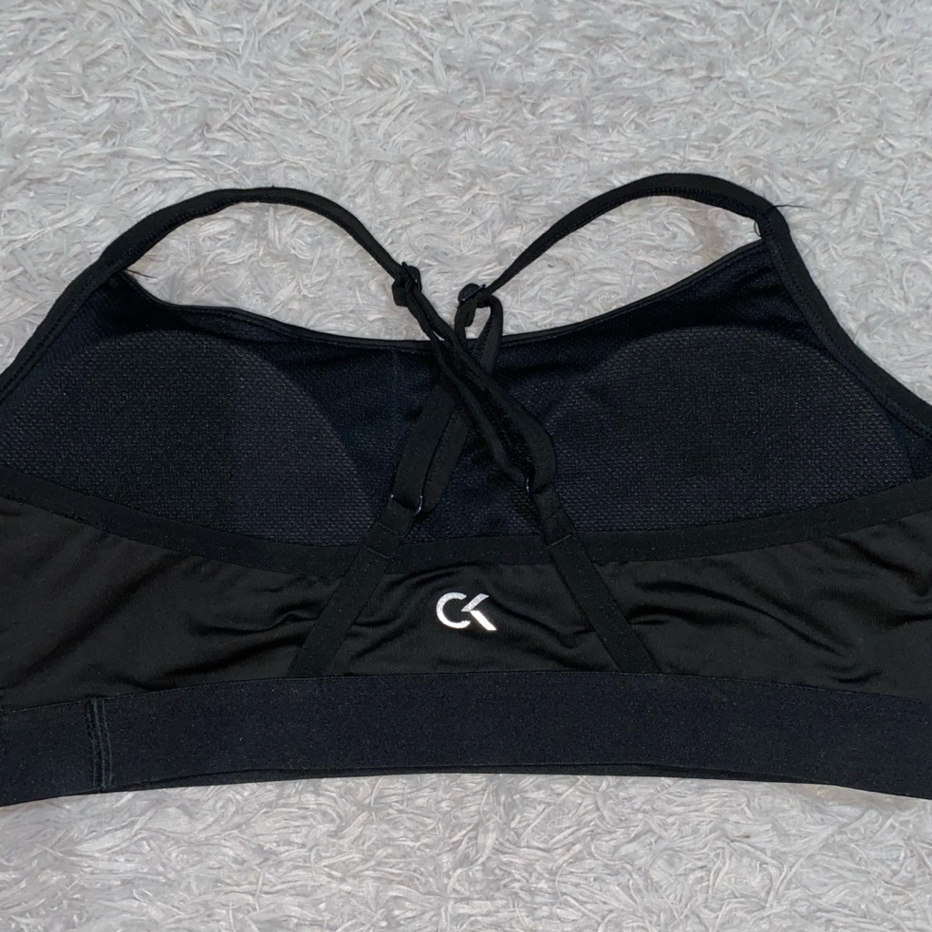 Jual CK Performance Strappy Sports Bra Top Black | Shopee Indonesia