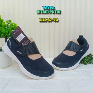 Sepatu Slip On Wanita Ando Vayda Onelia Abu Prita
