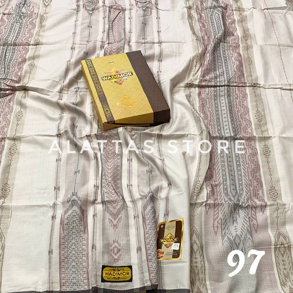SARUNG WADIMOR JAQUAR MASKOT MOTIF BHS  GOLD ORI SERAGAMAN / Kembangan/ Sarung Wadimor Jaguar Antik