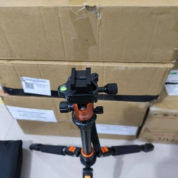 Tripod GROCK Sudah Termasuk Adaptor Jepit Untuk Nyanggong