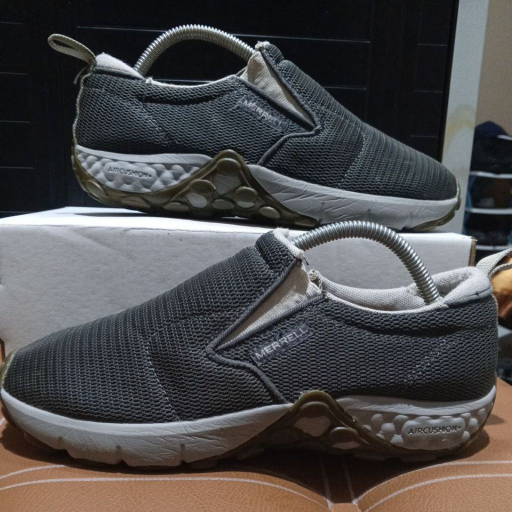 Jual sepatu slip on merrell 42 | Shopee Indonesia
