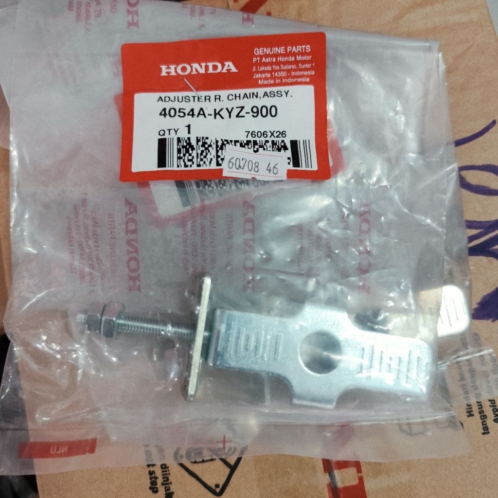Jual 4054A-KYZ-900 Spaner Assy Penyetel Rantai Roda Supra 125 Helm IN ...