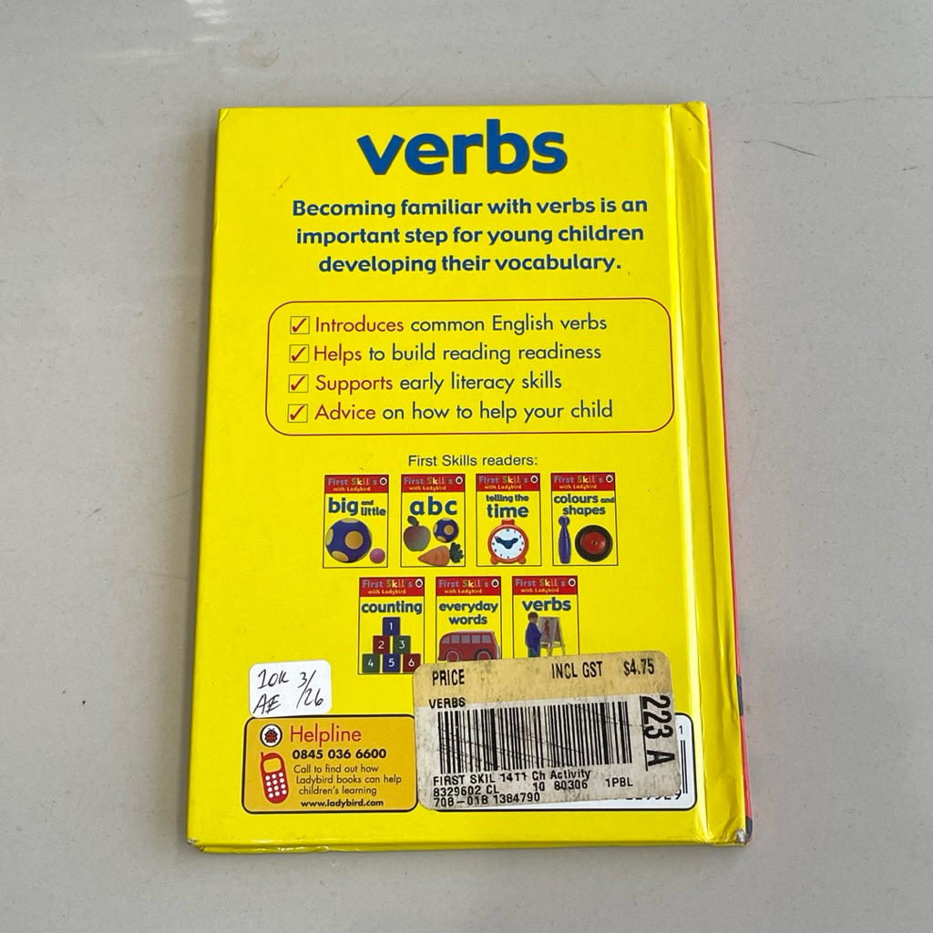Jual Buku FIRST SKILLS WITH LADYBIRD VERBS | Shopee Indonesia