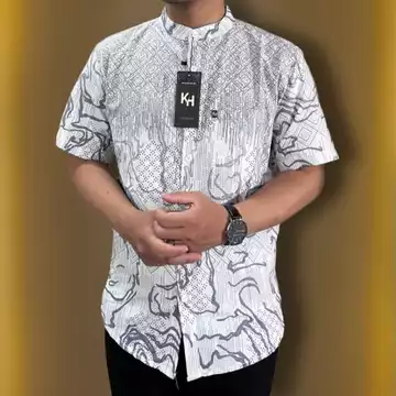Kemeja KH Lengan Pendek Pria Dewasa Motif Grafis Slimfit Kerah Sanghai