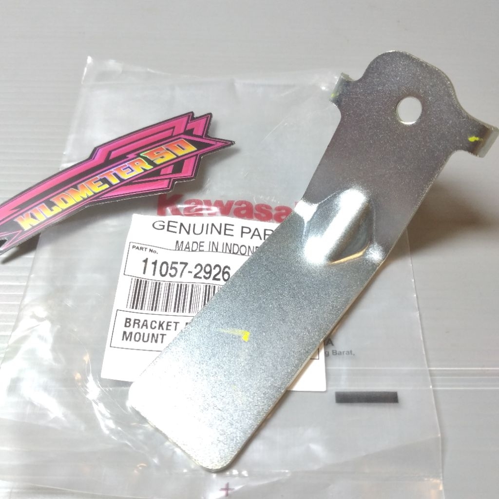 Jual BREKET BRAKET PENAHAN AKI KAWASAKI ZX 25 R ORIGINAL KAWASAKI