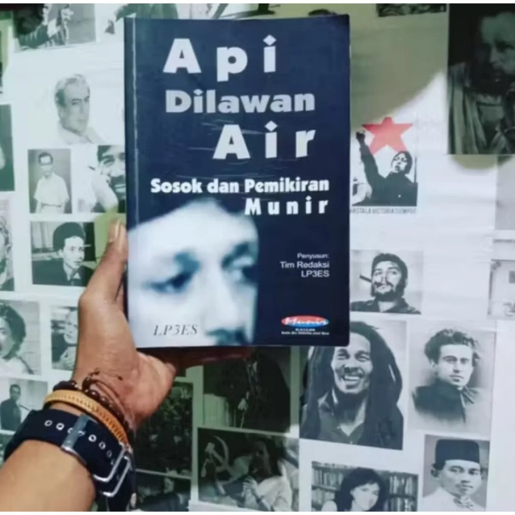 Jual Api Dilawan Air: Sosok dan Pemikiran Munir | Kasus Pembunuhan ...