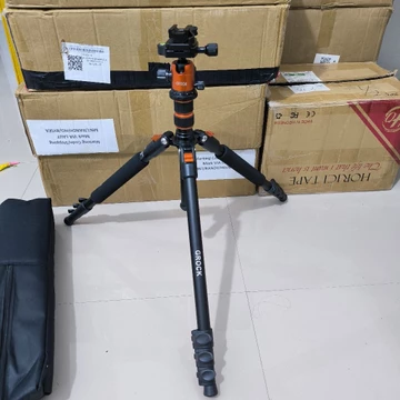 Tripod GROCK Sudah Termasuk Adaptor Jepit Untuk Nyanggong