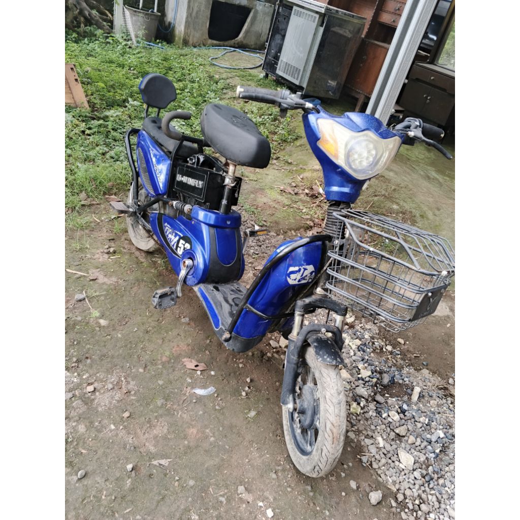 Jual sepeda listrik selis motor listrik molis BEKAS uwinfly BEKAS ...
