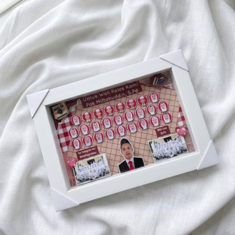 Jual Kado Wali Kelas Memories Frame Bingkai Foto Kolase Satu Kelas ...