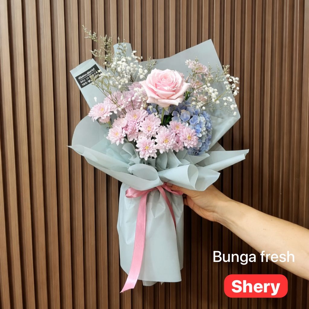 Jual DQueen Florist Rose Buket Bucket Bunga Wisuda Flower Bucket Mawar ...