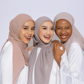 Lozy Hijab Polly Cotton Square (Hijab Segiempat Bahan Polly Cotton)