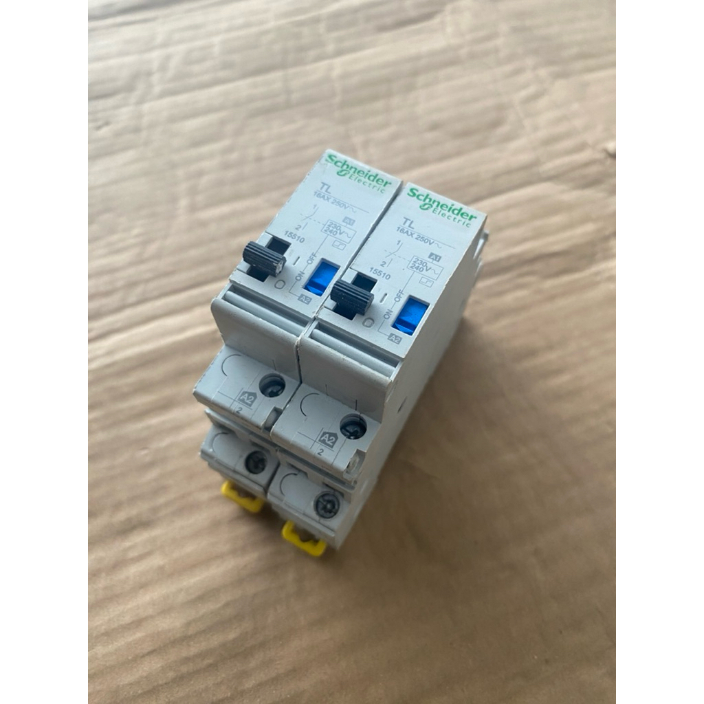 Jual Schneider Electric TL 16AX 250V Impulse Relay (seri 15510 ...
