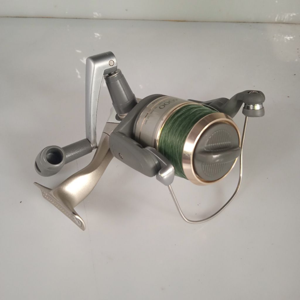 harga shimano sienna 2500 fd The ideal choice for Penn Battle IV 2500 Color:Yellow Coach Dog 2S7H