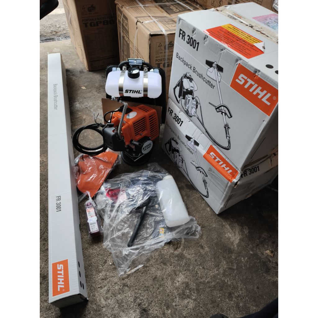 Jual Mesin pemotong/tebas rumput STIHL 2-TAK | Shopee Indonesia