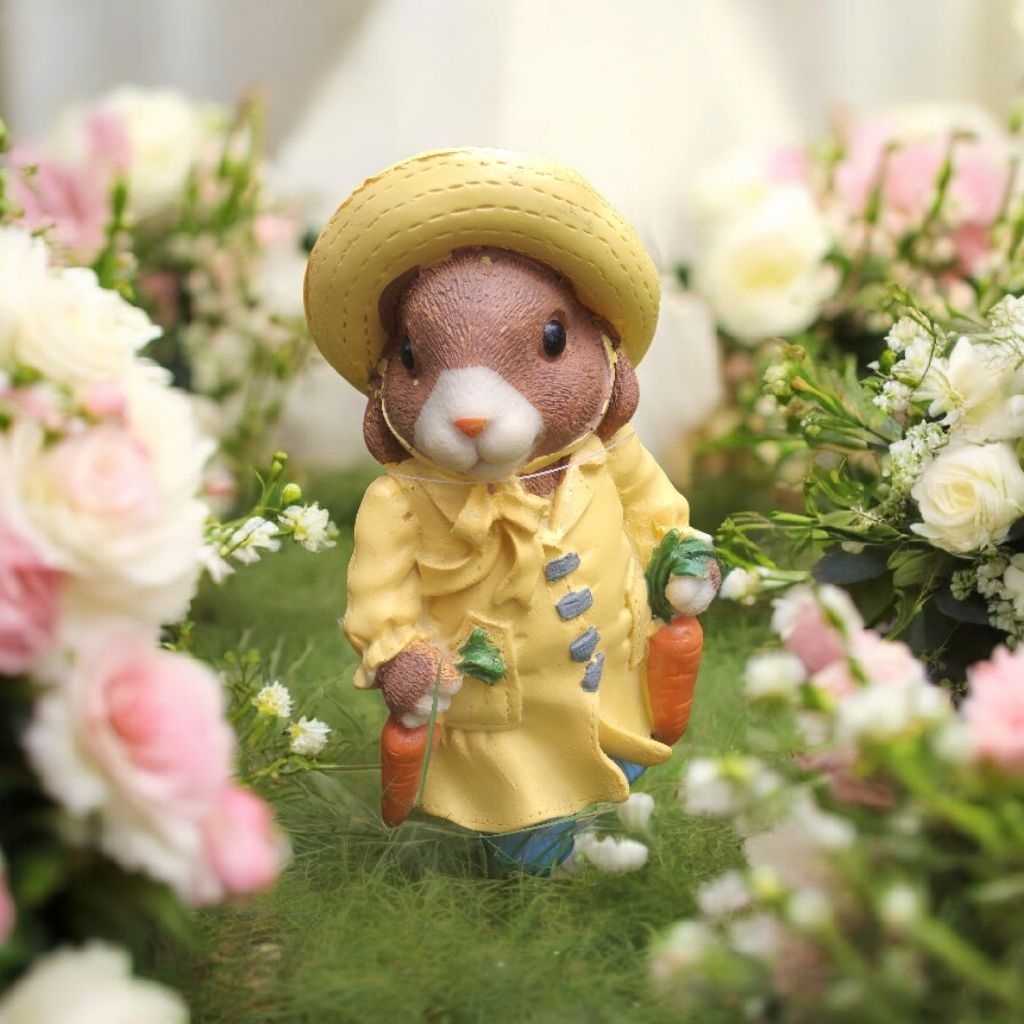 Jual patung rabbit boy | Shopee Indonesia