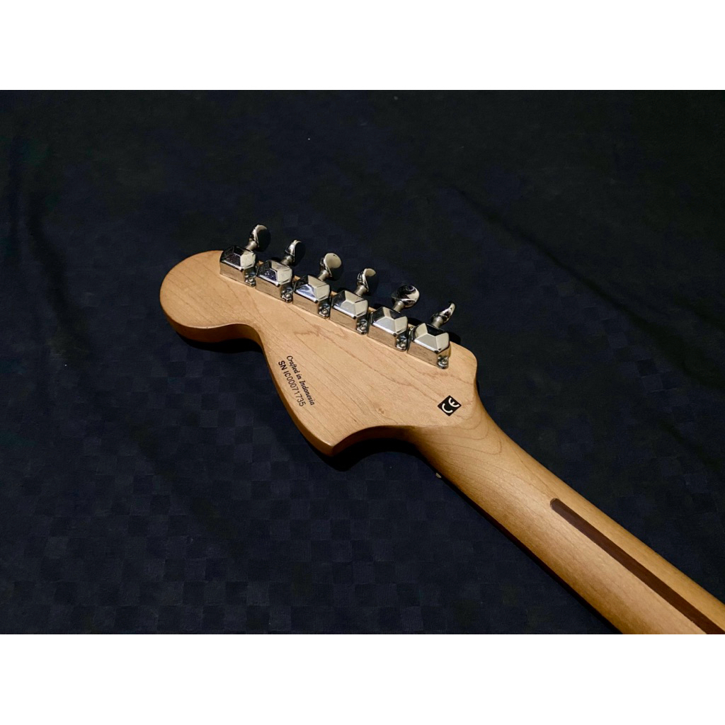 Jual gitar Squier by Fender Stratocaster Affinity MII Tahun 2000 ...
