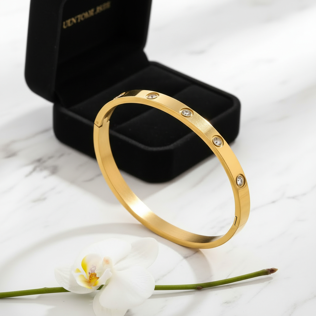 Jual Gelang bangle bracelet ctr bahan titanium aksen permata putih ...