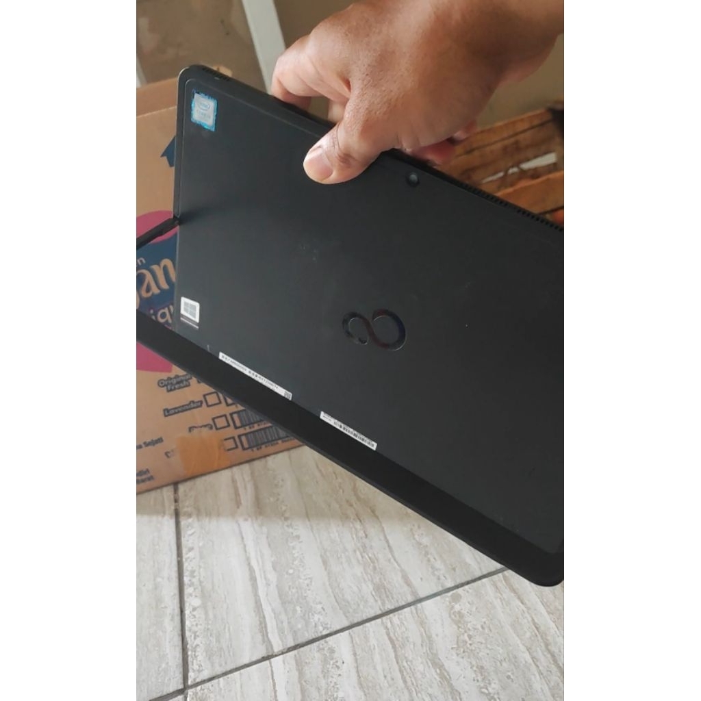 Jual fujitsu r727 core i3 gen 7 ram 4gb ssd 512gb minus baterai dan ...
