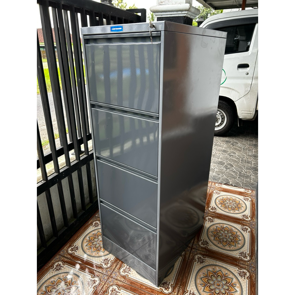 Jual Lemari besi filling cabinet 4 laci filling cabinet datascrip ...
