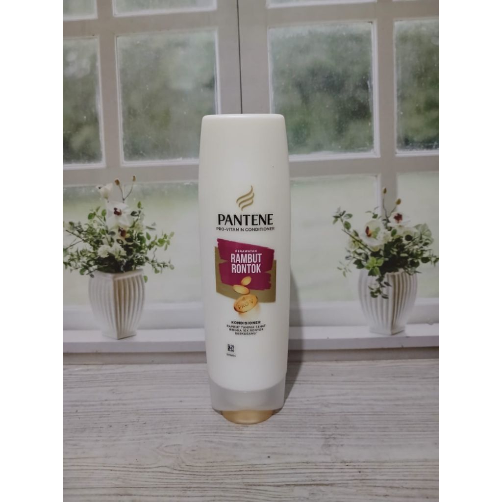 Jual Pantene Pro-Vitamin Conditioner Perawatan Rambut Rontok 145ml ...