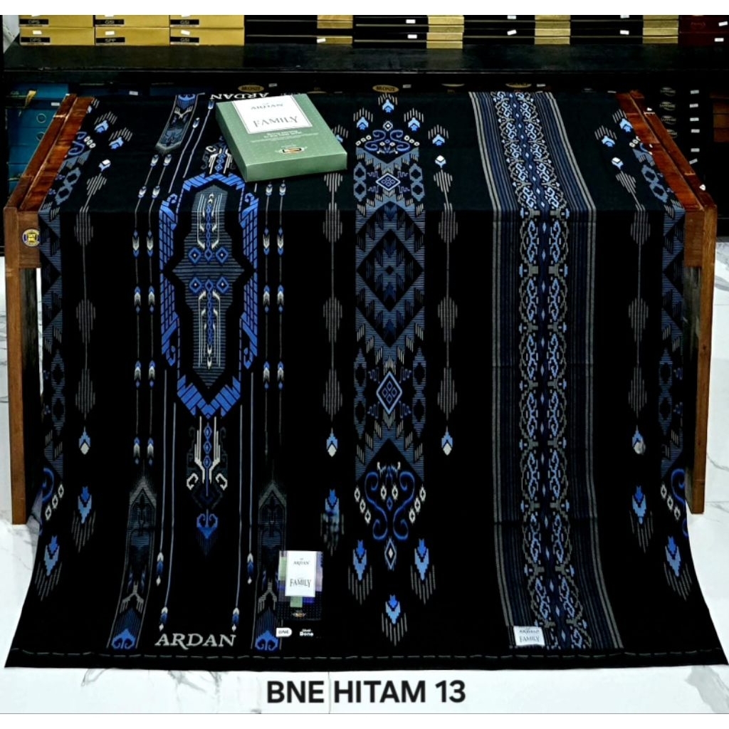 SARUNG ARDAN FAMILY GOLD TERBARU BISA SERAGAM BAHAN RAYON PRINT KEMASAN BOX