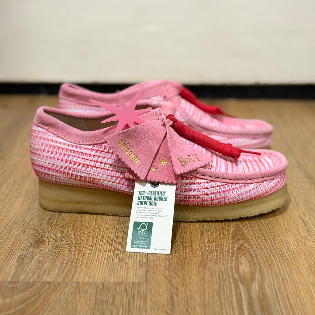 Jual Clarks Wallabee X Bott Pink Brand New In Box With Tags 100