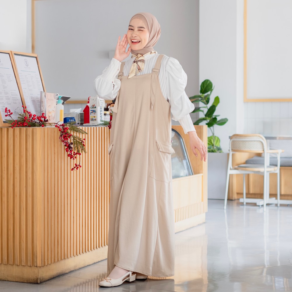 Jual Mybamus Dania Overall Cargo Dress - Overall Rok Kekinian - Dress ...