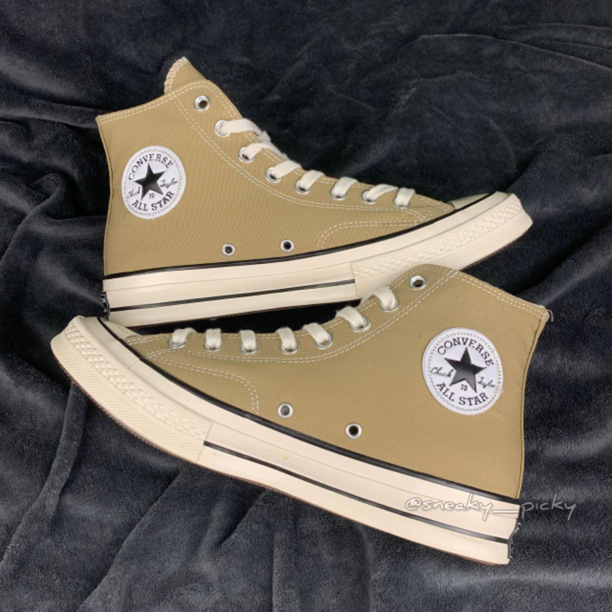 converse warna khaki