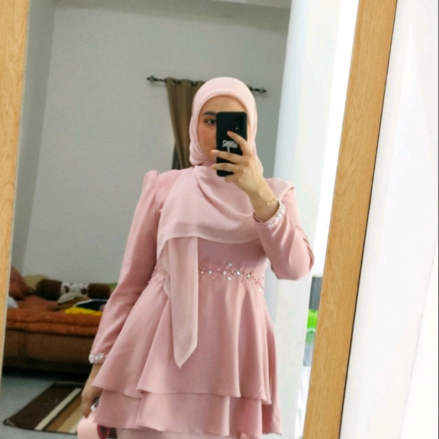 Jual Zalia Embroidered Lace Mermaid Dress | Shopee Indonesia