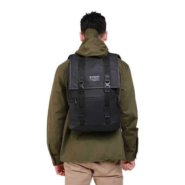 bodypack prodiger troops laptop backpack black Seeker Backpack-Black Metallic access side entry keep everything organized and within reach Camera Backpacks for Photographers Travel