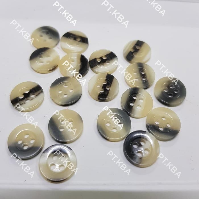 Jual Seragam Kancing Corak Belang Cream Lubang Empat | Shopee Indonesia