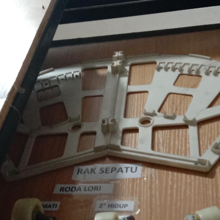 Jual Terbaru Engsel Rak Sepatu Warna Putih | Shopee Indonesia