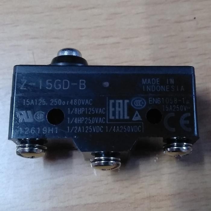 Jual TOP LIMIT SWITCH Z 15GD B Z15GD B OMRON ORIGINAL - | Shopee Indonesia