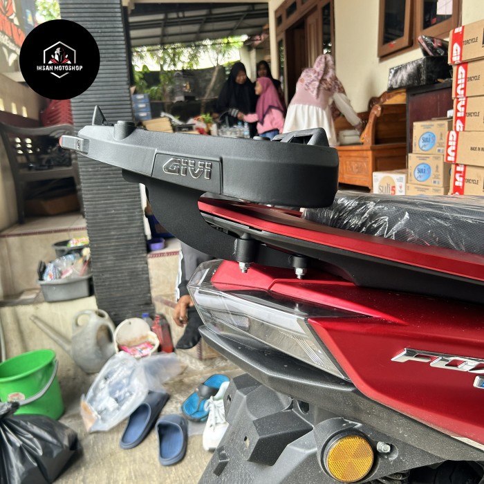 Jual POLYTRON FOX R S 2024 GIVI SRX (S) BRAKET BOX | Shopee Indonesia