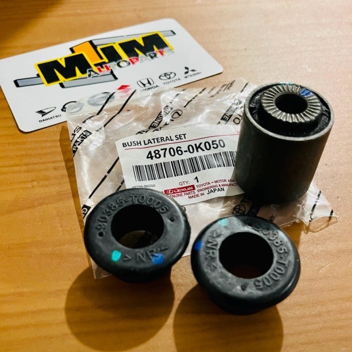 Jual bushing lateral belakang innova | Shopee Indonesia