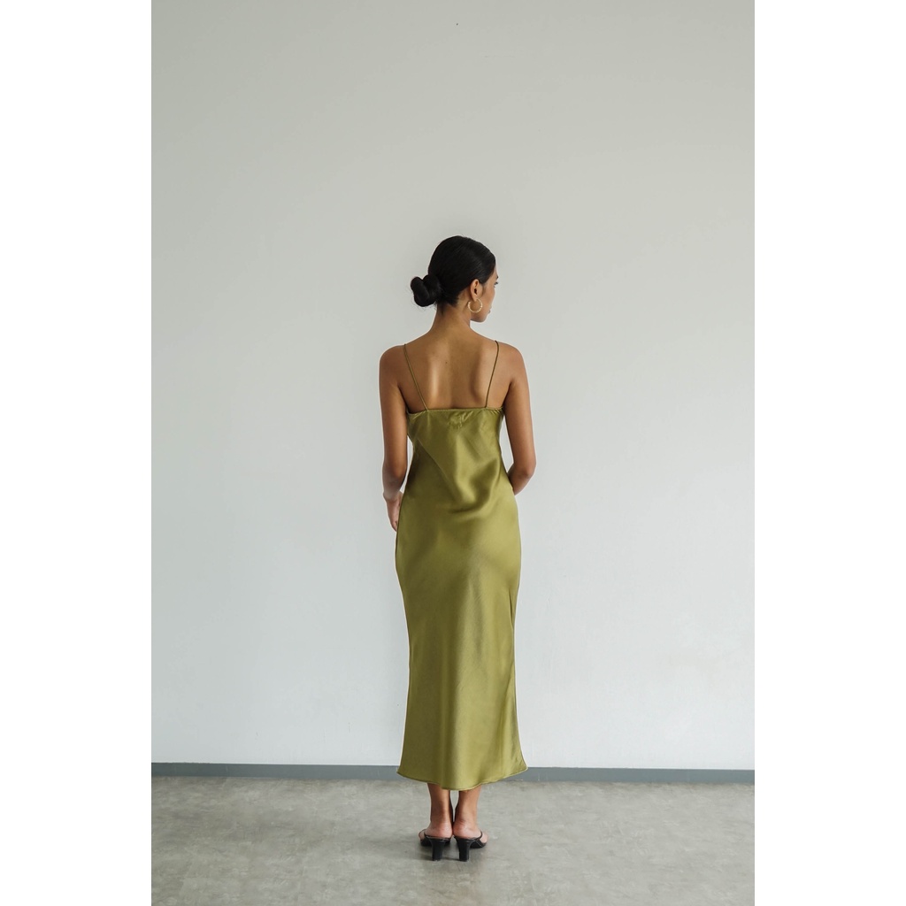 Jual PAFON Slip Dress - Moss Green | Shopee Indonesia