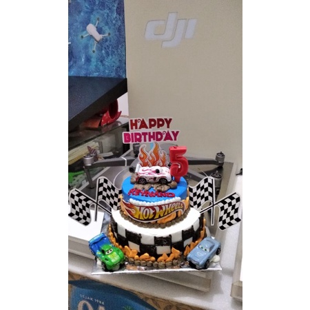 Jual kue ultah / ulang tahun hotwheels 2 tingkat | Shopee Indonesia