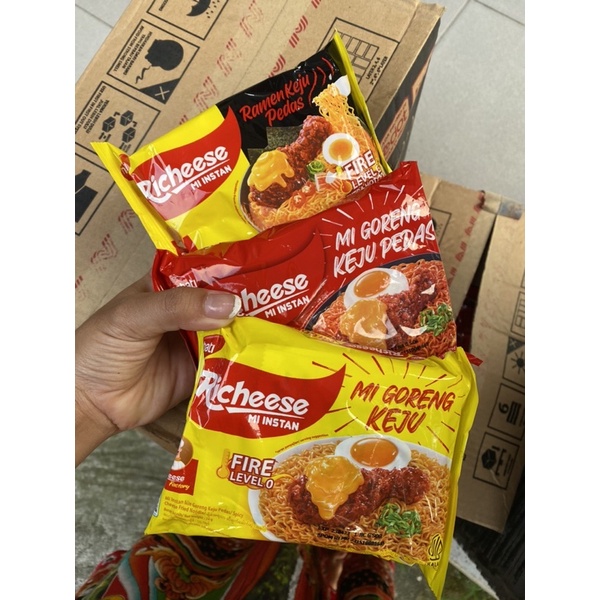 Jual mi richeese keju/ mie richeese ramen pedas/ mie goreng keju pedas ...
